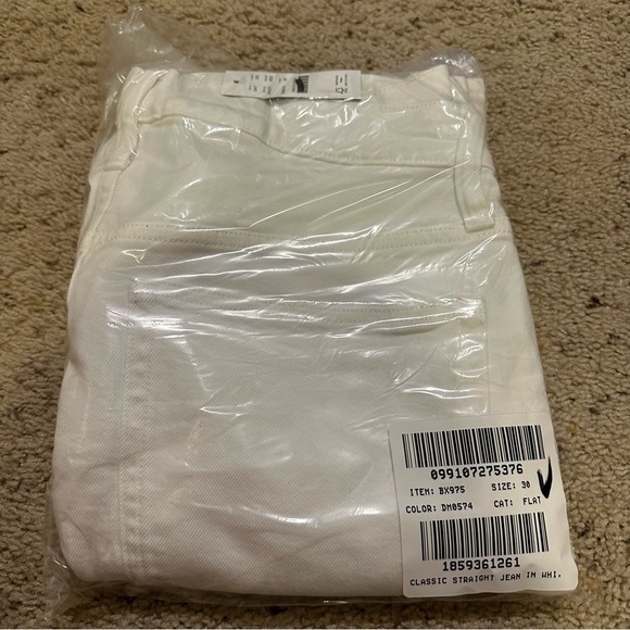 J crew Classic straight jean in white - Picture 6 of 7